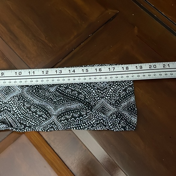 Women’s size large H&M polyester blouse - Picture 11 of 13